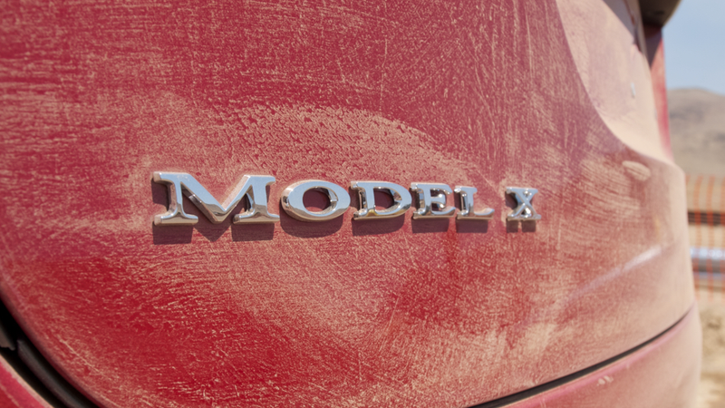 Illustration for article titled The Tesla Model X Is The Best Minivan $150,000 Can Buy